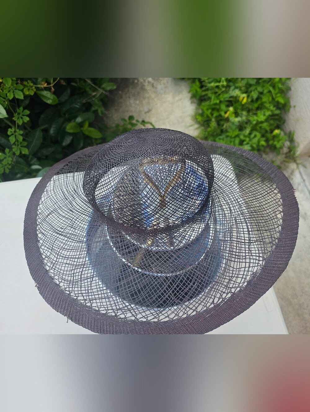 Wide-Brim Mesh Sun Hat - Black